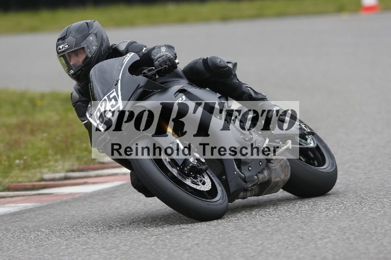 /Archiv-2024/13 22.04.2024 Plüss Moto Sport ADR/Freies Fahren/925